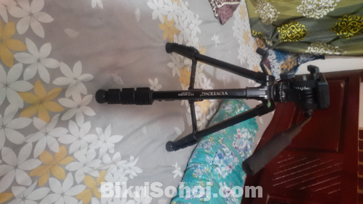 YUNTENG VCT-691RM Original Camera Tripod – Fresh Condition